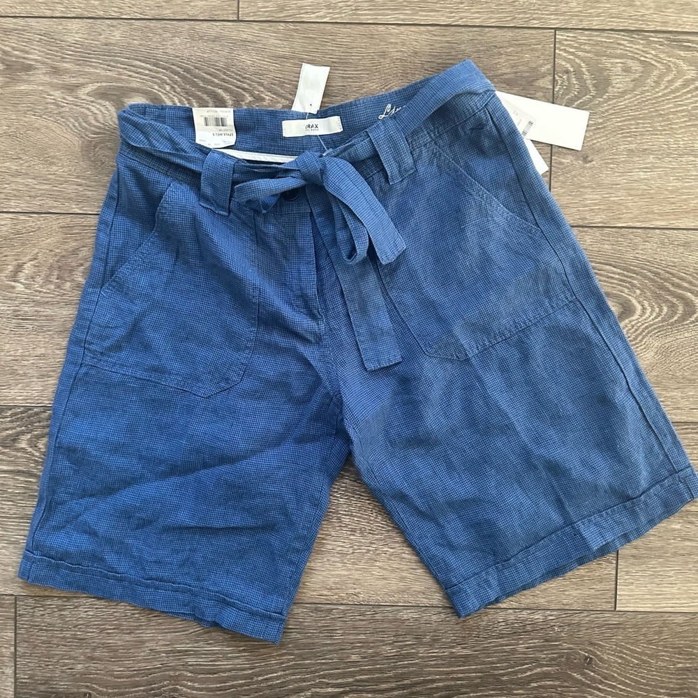 NWT Brax relaxed, fit linen blue Bermuda shorts with belt size 27 length 36